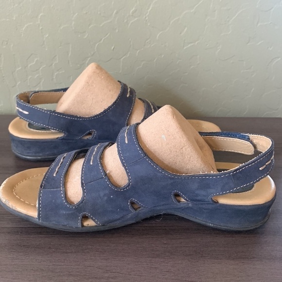 Easy Spirit Sadie Blue Suede Leather Cross Straps Comfort Sandal Size 6.5W - Picture 5 of 11